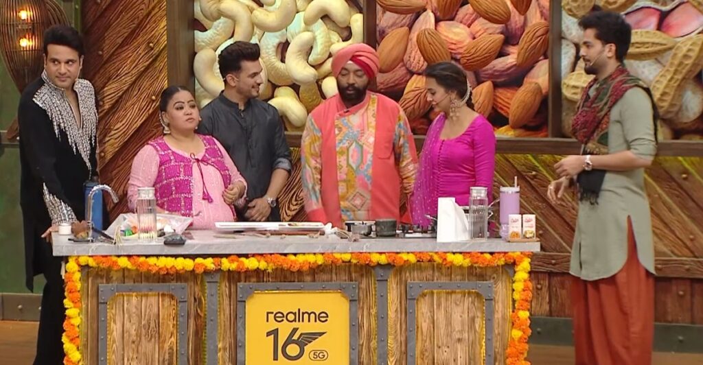 Chef Harpal Singh Sokhi judging Gudpare cooked by the pair of Arjun Bijlani & Tejasswi Prakash on Laughter Chefs Season 3 Episode 42