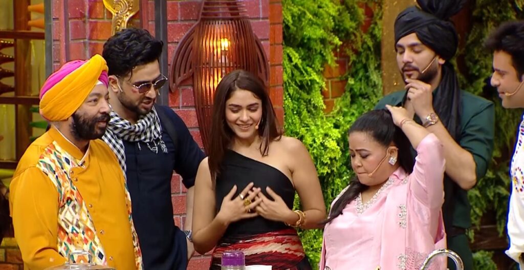 Laughter Chefs Season 3 Episode 40 Mrunal Thakur tasting dishe made by Elvish